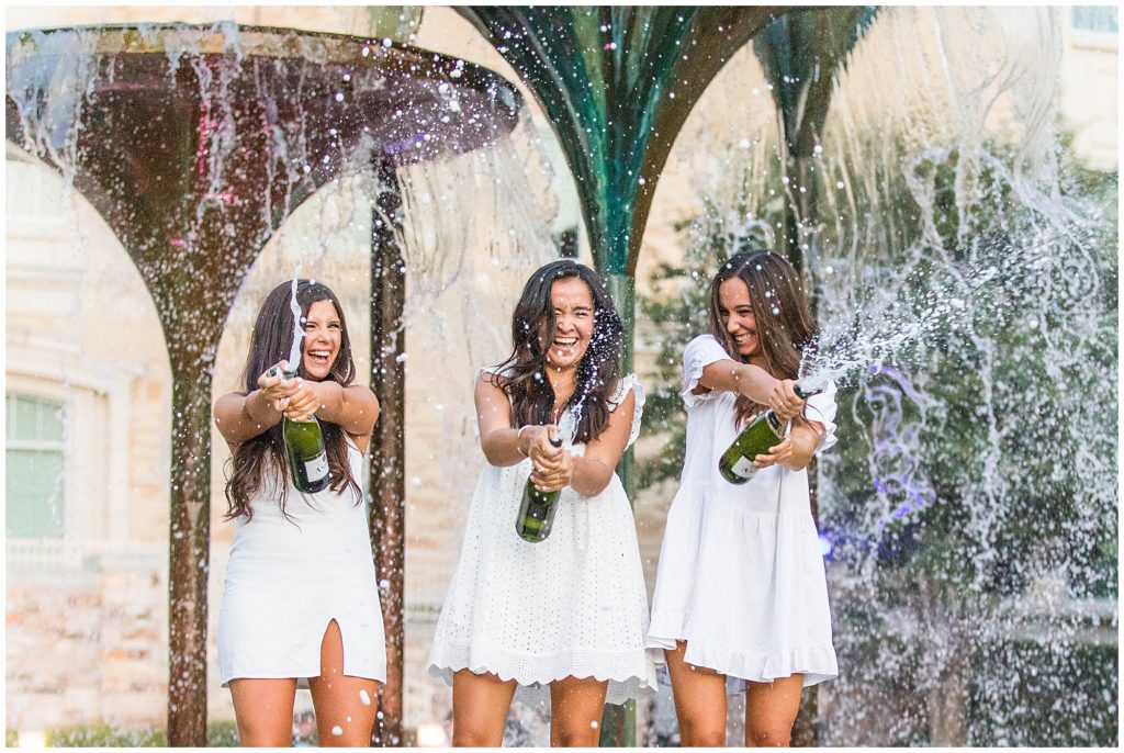 Image of TCU Senior Photos at Frog Fountain